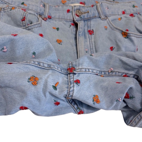 Urban Outfitters BDG High Rise Loose Baggy Embroidered Floral/Carrots Size 29 - Picture 6 of 13